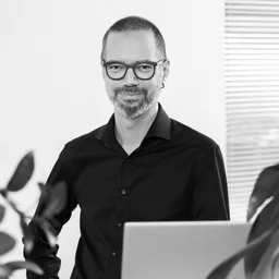 Portrait von Tim Hoffeller